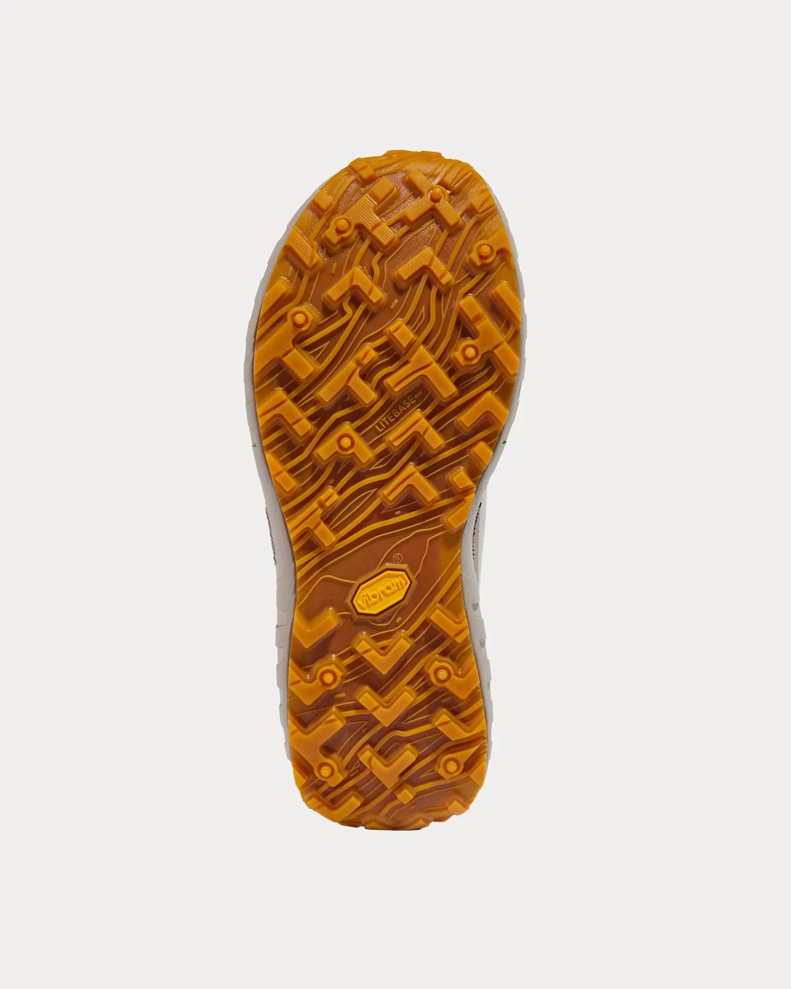 003 W Cinder Running Shoes