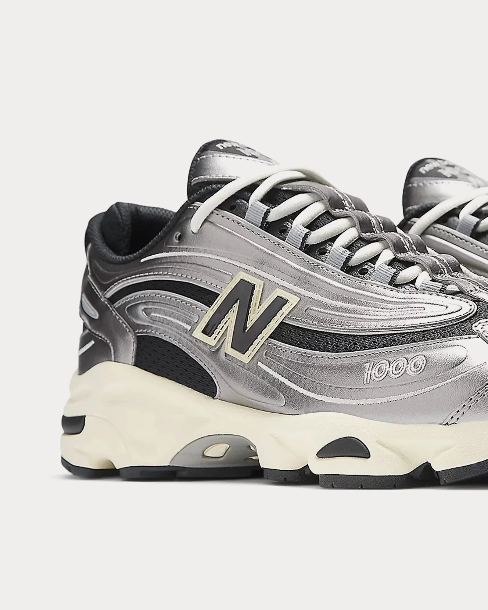 1000 Silver Metallic / Black/ Dawn Glow Low Top Sneakers