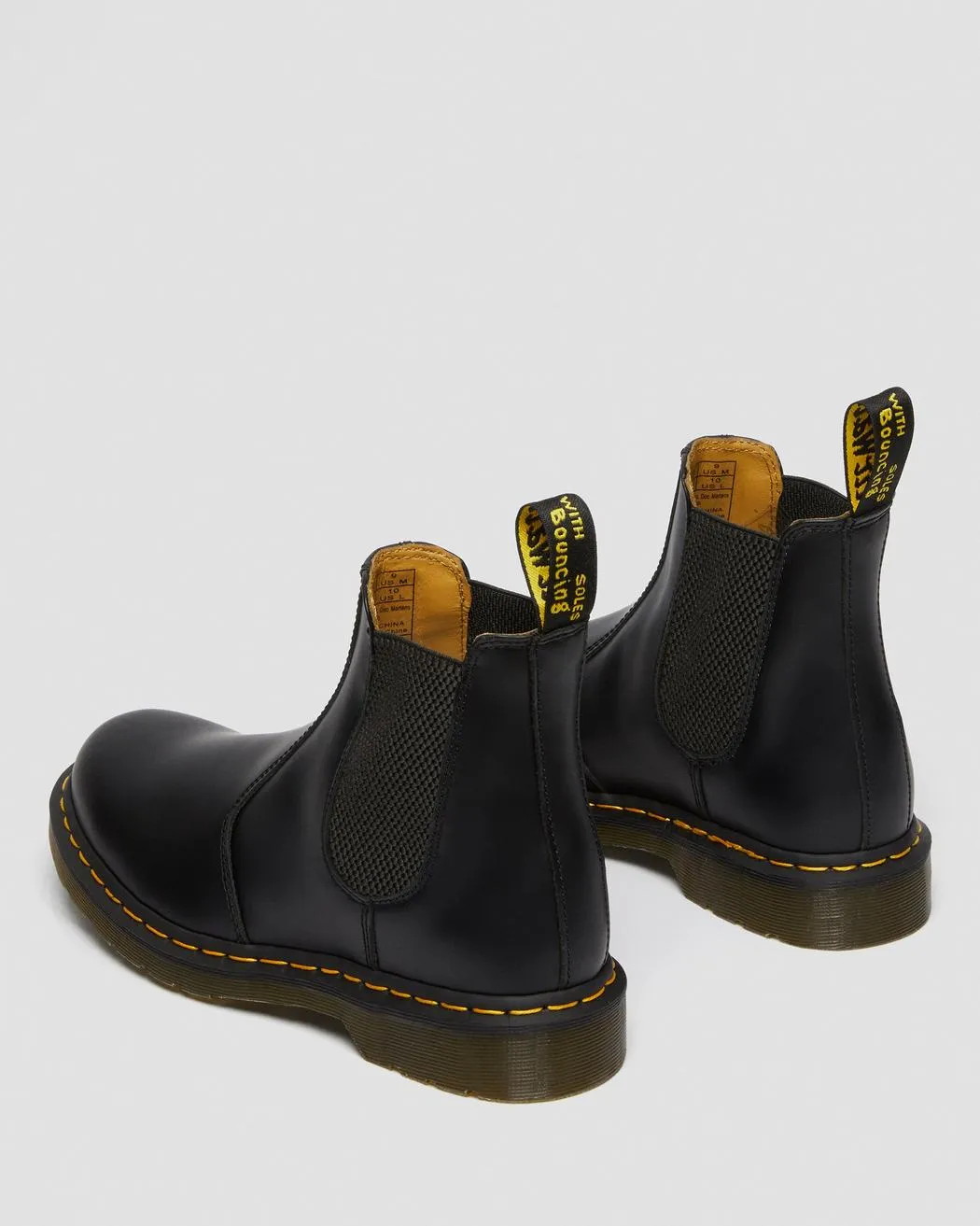 2976 Yellow Stitch Smooth Leather Chelsea Boots - Black Vintage