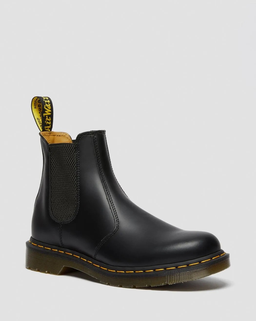 2976 Yellow Stitch Smooth Leather Chelsea Boots - Black Vintage