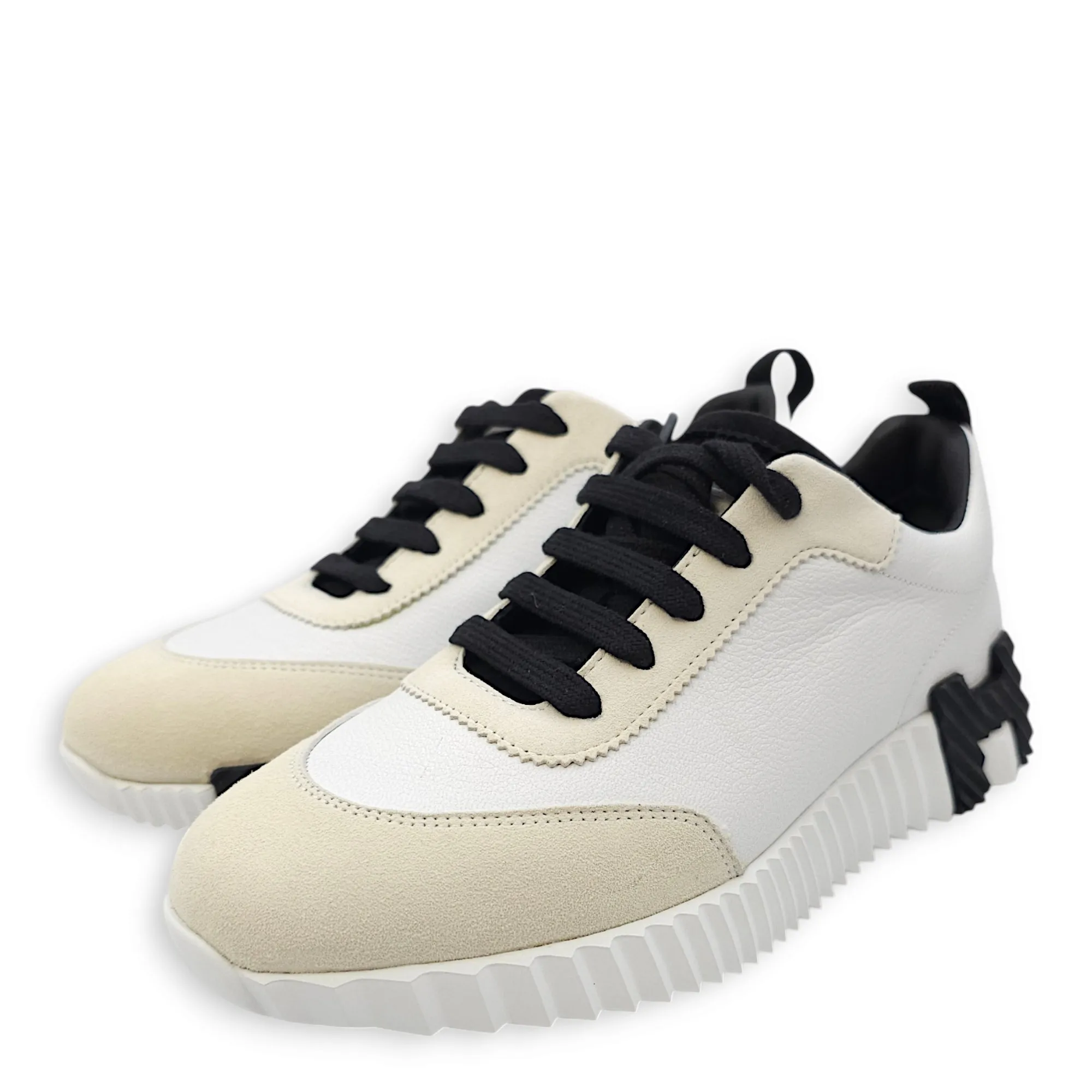 Bouncing 36.5 White Sneakers in Calfskin
