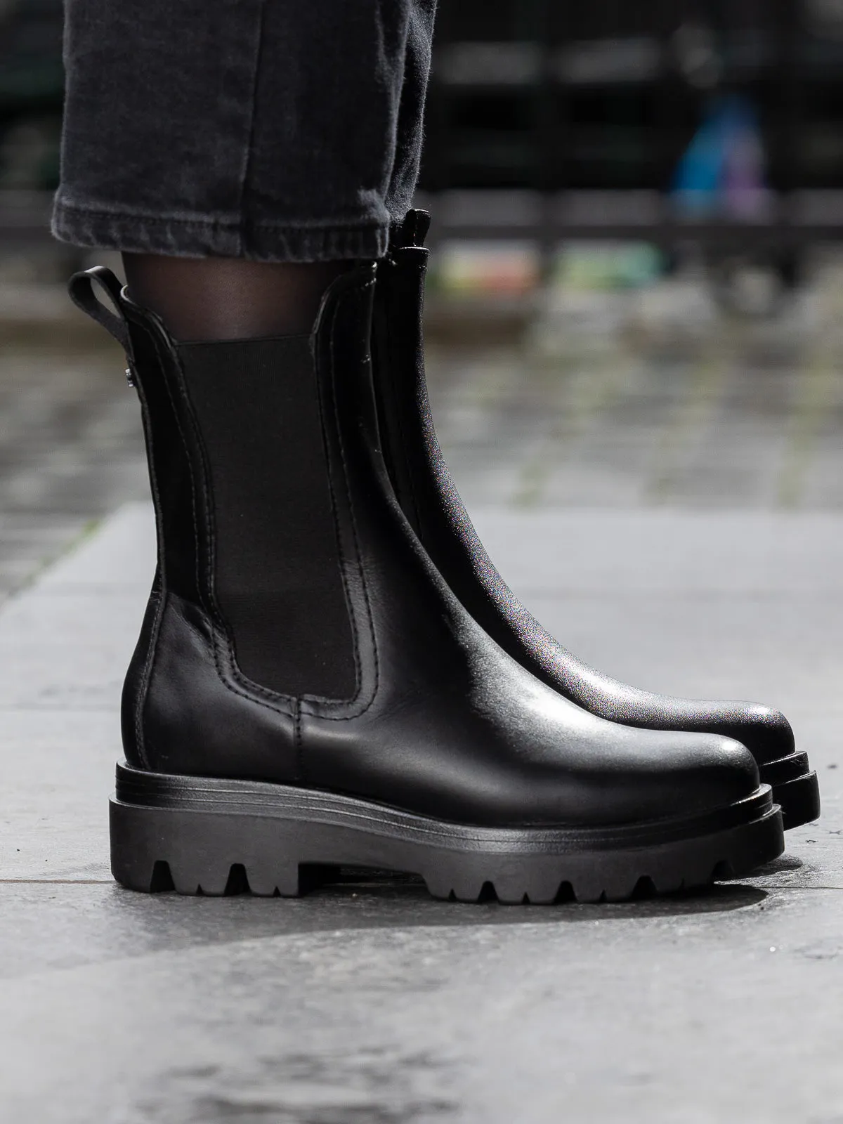 Castro Leather Chelsea - Black