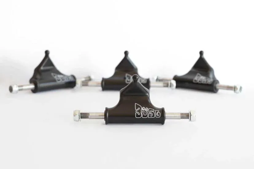 CHUFFEDCORE TRUCKS TITANIUM