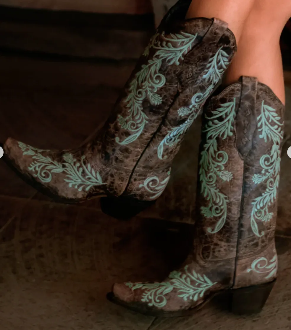 Corral Floral Embroidery Glow in the Dark Style A3753
