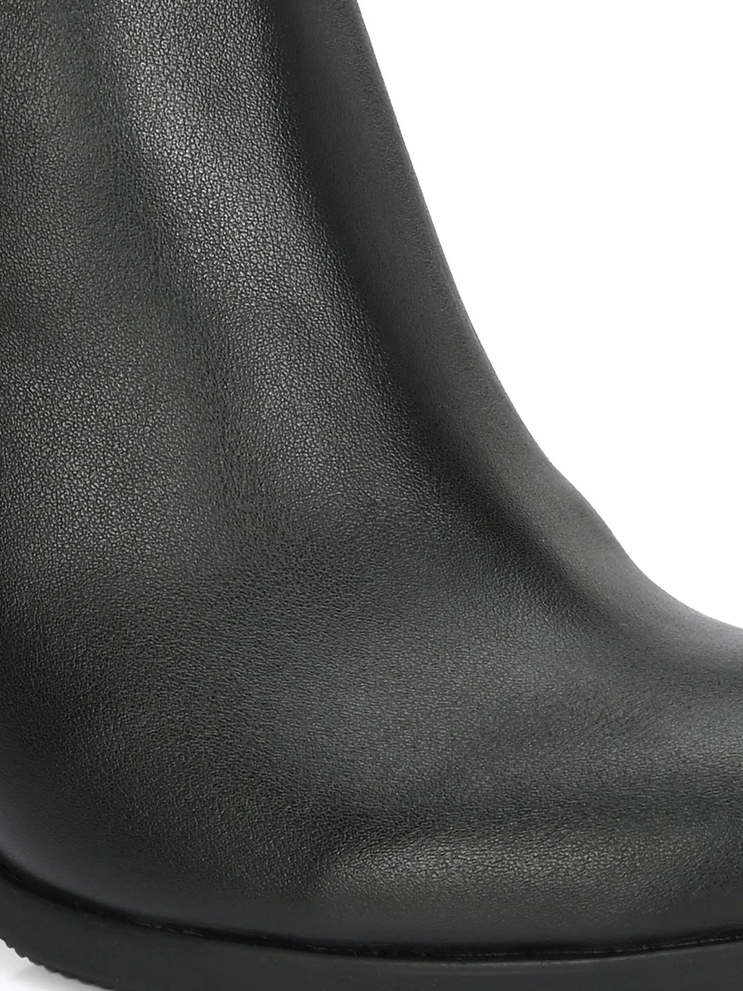 Delize Women Block Heeled Regular Chelsea Boots