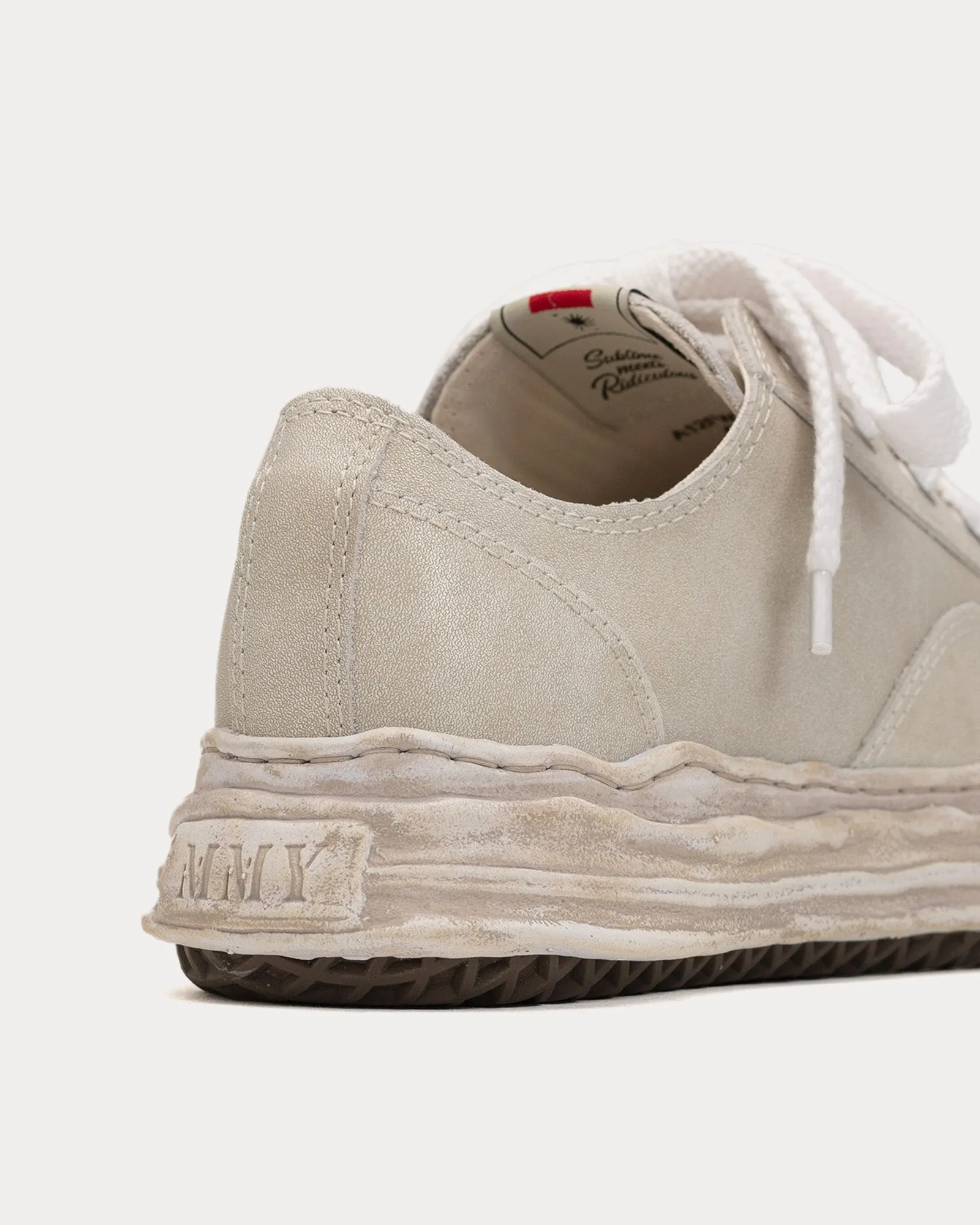 Hank OG Sole VL Leather White Low Top Sneakers