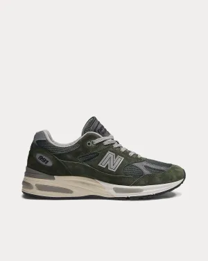MADE in UK 991v2 Kombu Green / Black Forest / Smoked Pearl Low Top Sneakers