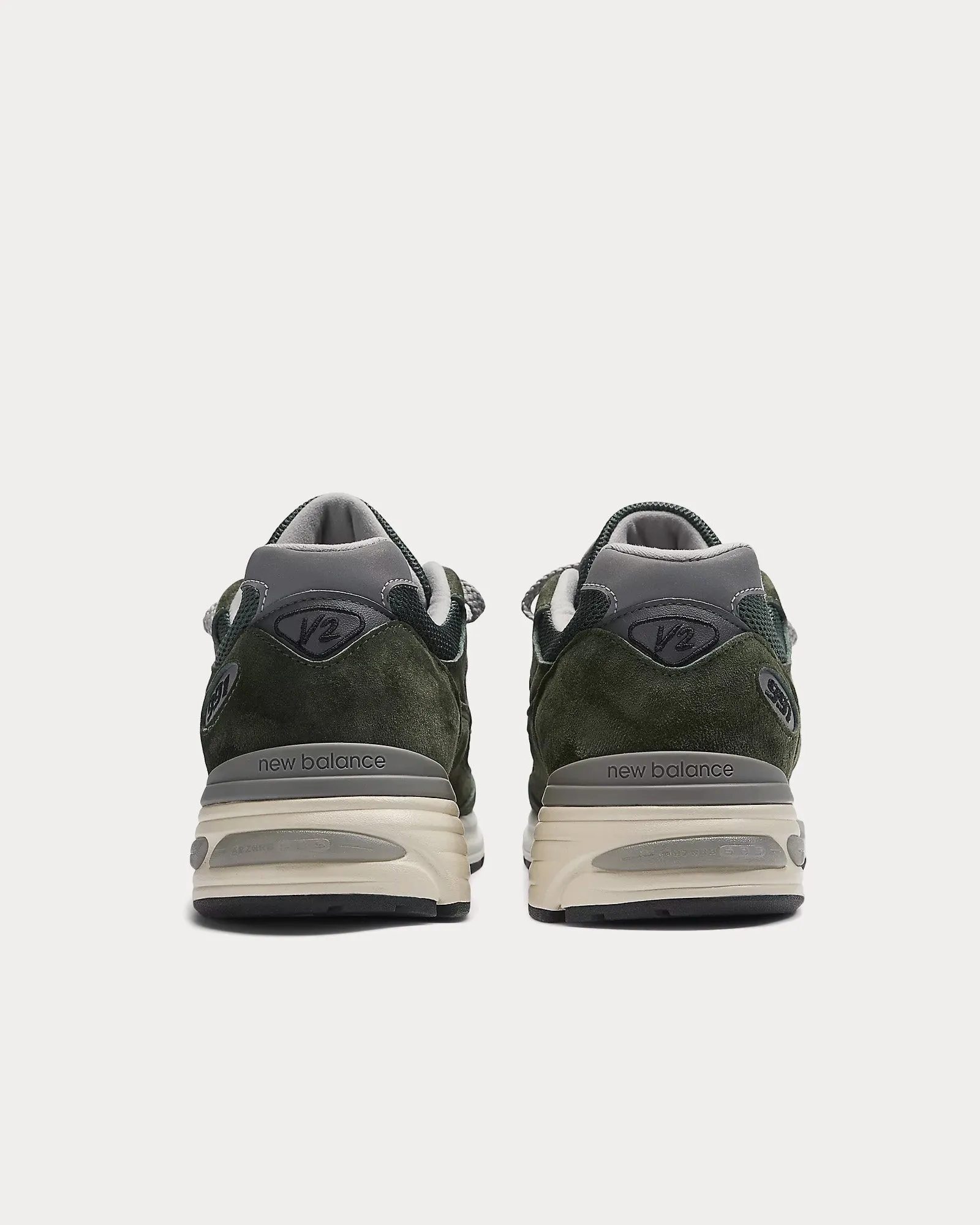 MADE in UK 991v2 Kombu Green / Black Forest / Smoked Pearl Low Top Sneakers