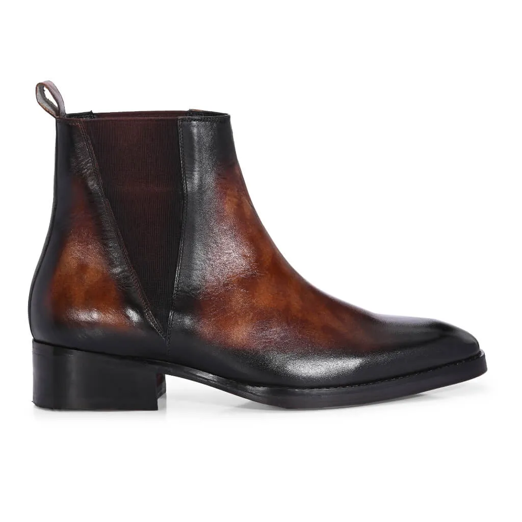 Marble-Gloss Masterpiece: Men’s Hand-Patina Chelsea Boots in Cognac