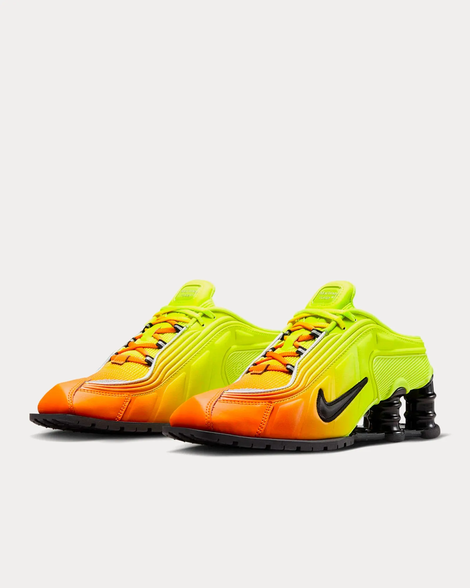 Shox MR4 Safety Orange Low Top Sneakers