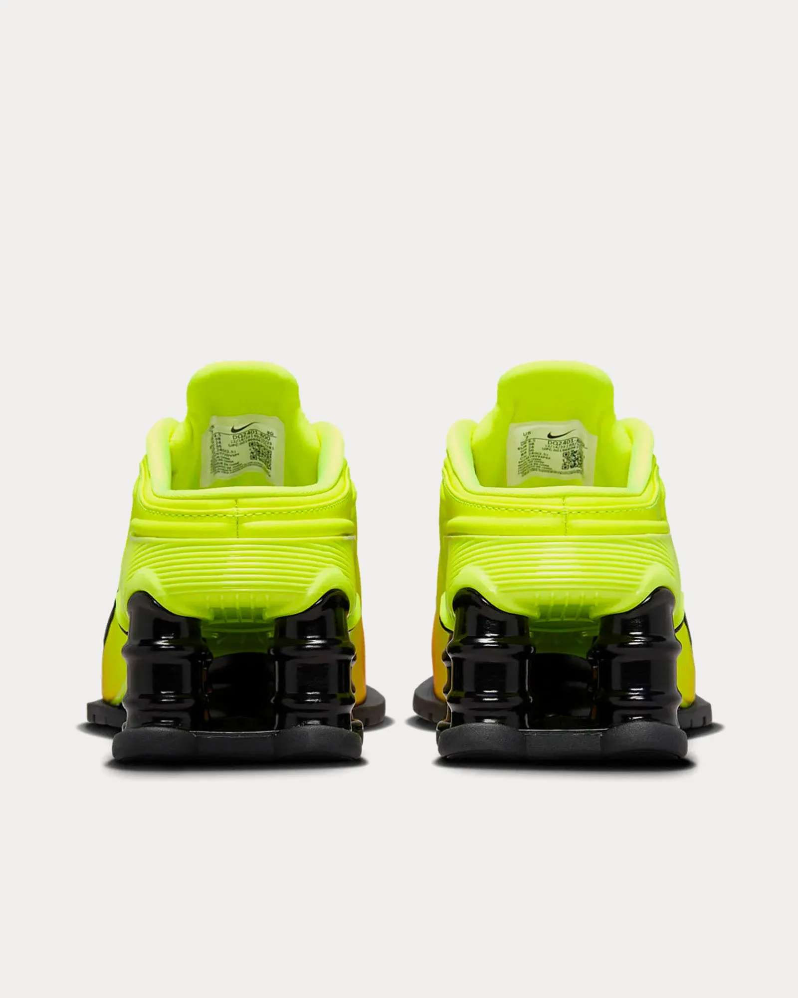 Shox MR4 Safety Orange Low Top Sneakers
