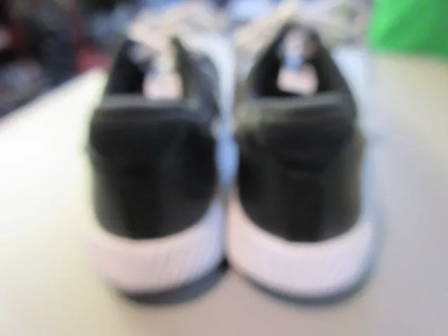 Used Kids Nike Turf Baseball Cleats Size 3.5