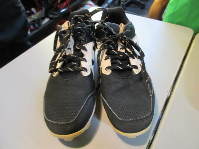 Used Under Armour Leadoff Cleats Size 4.5